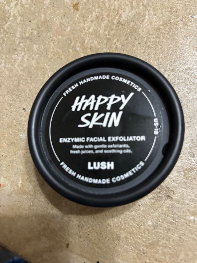 LUSH Happy Skin Enzymic Facial Exfoliator review photo by nCaila