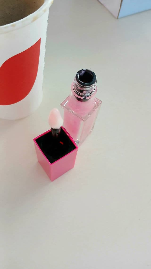 Valentino Beauty Magnificent Volumizing Mascara review photo by tatiross89