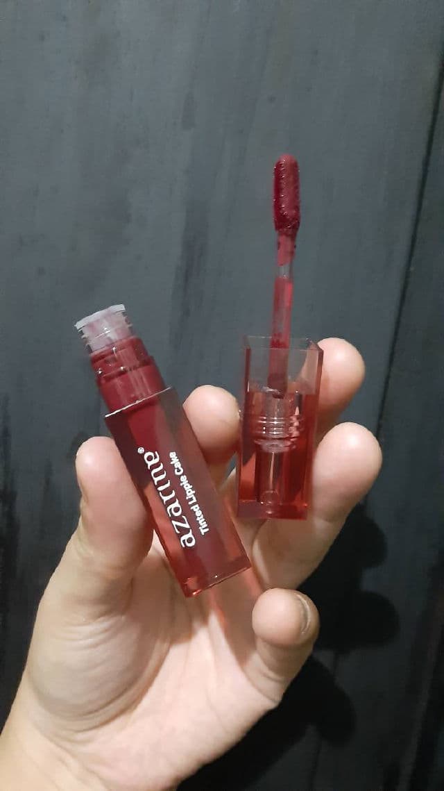 Azarine Tinted Lippie Cake review photo by Uniimala