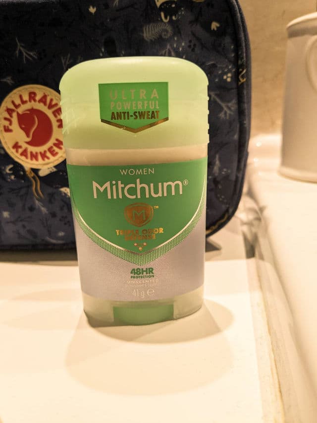Mitchum Women Triple Odor Defense Solid Antiperspirant & Deodorant Stick - Powder Fresh review photo by sapphiesandra