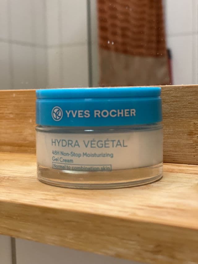 YVES ROCHER Hydra Vegetal Crème Riche Hydratation Non-Stop 48H review photo by yassine