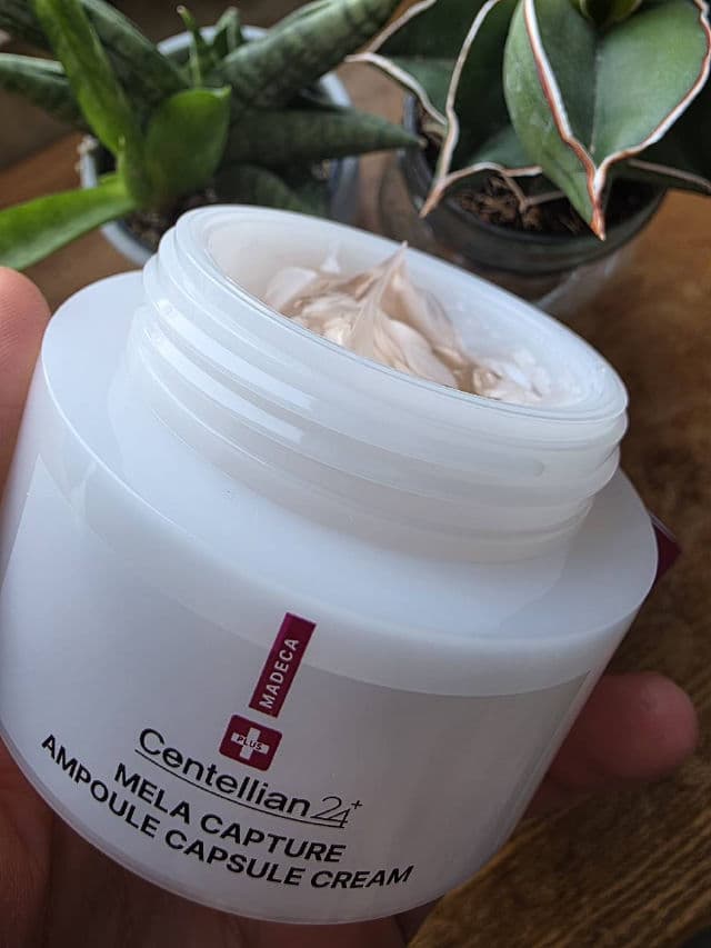 Centellian24 Mela Capture Ampoule Capsule Cream review photo by NataliaBeautyUnbox