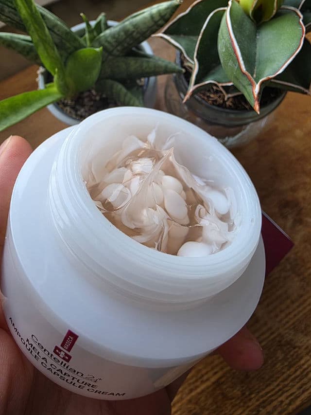 Centellian24 Mela Capture Ampoule Capsule Cream review photo by NataliaBeautyUnbox