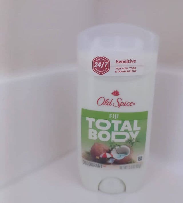 Old Spice Gentleman’s Blend Total Body Deodorant Stick Cucumber + Avocado review photo by RoArtioli