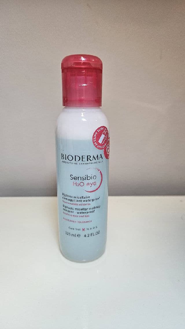 Bioderma Sensibio H2O Eye Biphasic Micellar Waterproof Makeup Remover review photo by sofiabpborges
