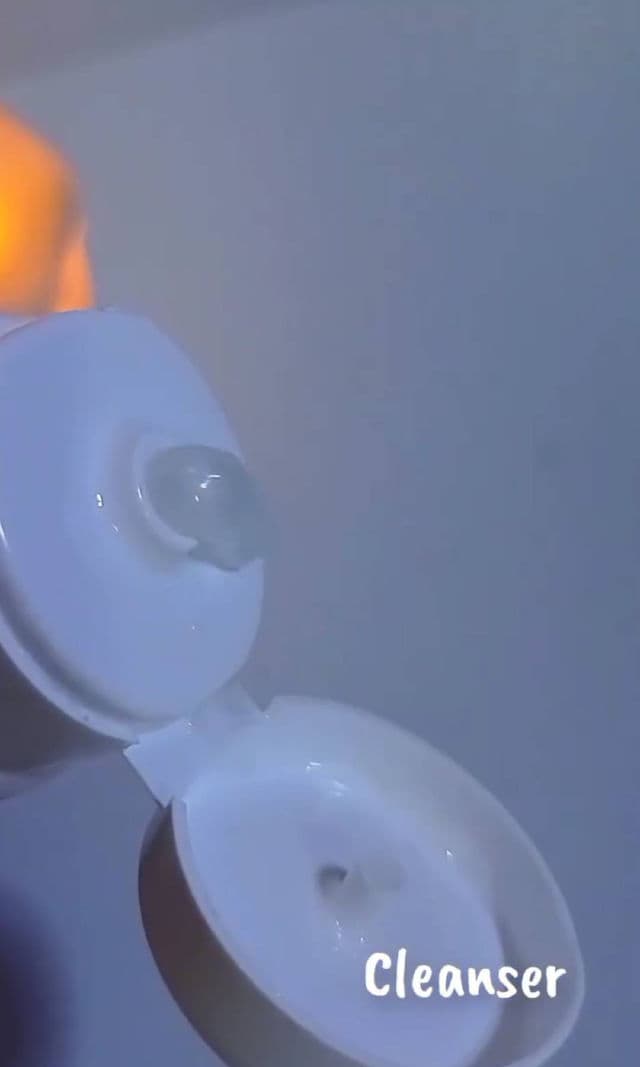 Nirvana Botanics Daily Purifying Cleanser review photo by Shbie