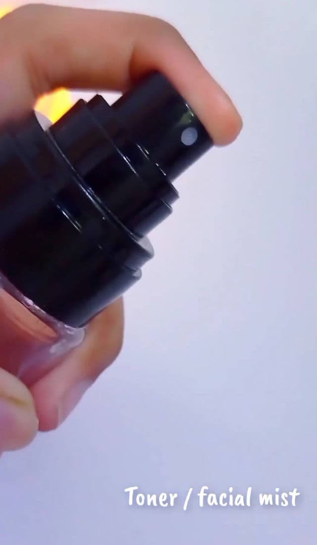 Nirvana Botanics Glow Facial Toner review photo by Shbie