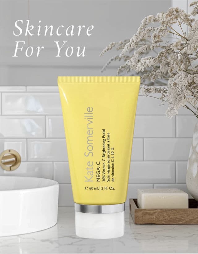 Kate Somerville Body Glow Sunscreen Broad Spectrum SPF 20 review photo by Thuhienpham