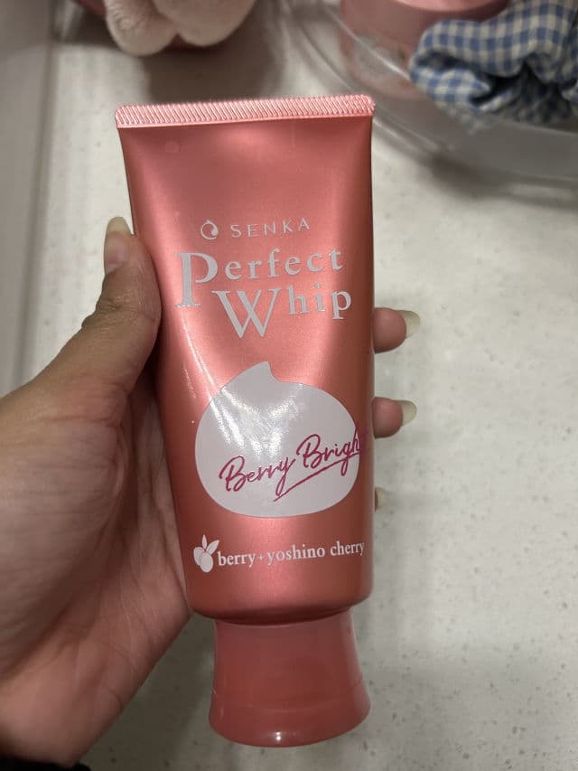 Senka Perfect Whip Berry Bright Cleanser review photo by luvvmiii
