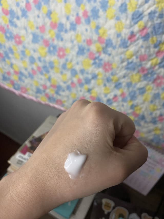 Farmstay Snail Mucus Moisture Emulsion review photo by eloiseantonella