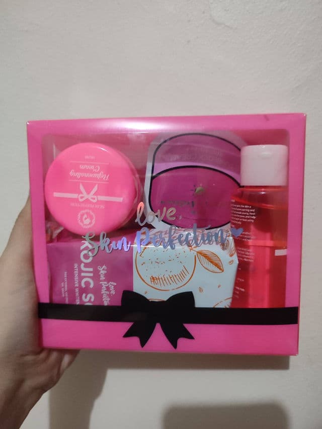 Skin Perfection Rejuvenating Set - Kojic Soap review photo by Nickleanne