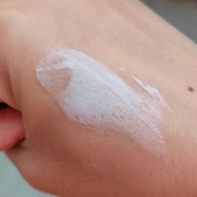 Nuxe Merveillance Lift Firming Powdery Cream review photo by FrenchyPeach19