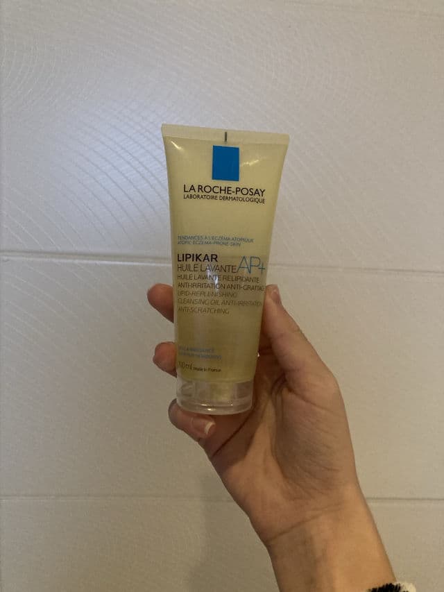 La Roche-Posay Lipikar Huile Lavante AP+ Cleansing Oil review photo by belinda