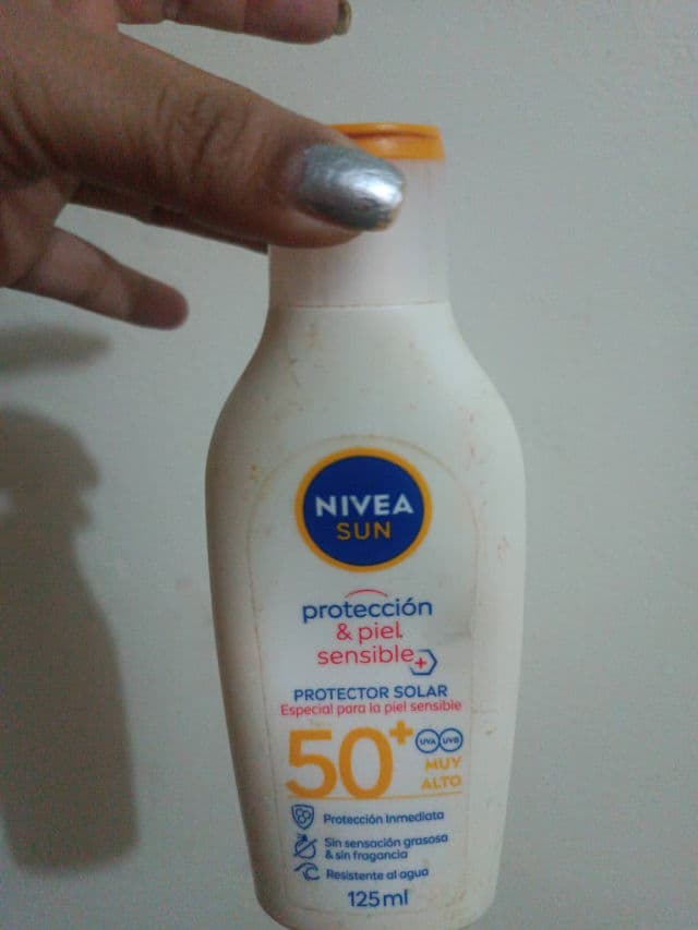 Nivea Sun Protector Solar Facial Toque Seco review photo by yossylachama