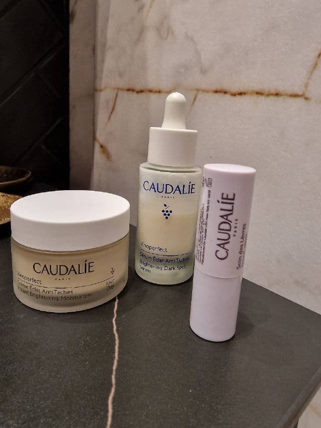 Caudalie Paris Vinoperfect Instant Brightening Moisturizer review photo by ansje