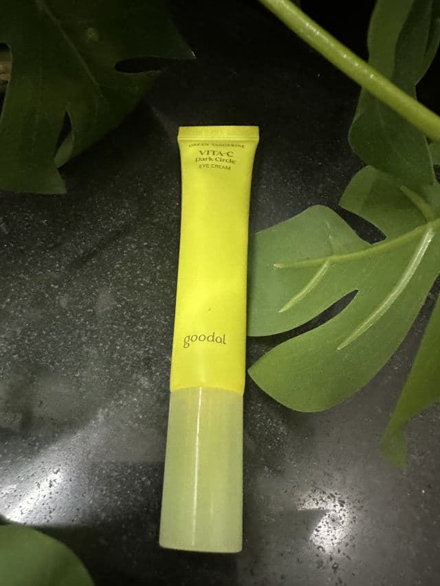 GOODAL Green Tangerine Vita C Dark Circle Eye Cream review photo by moudifr