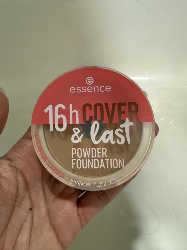 Essence 16h Cover & Last Powder Foundation review photo by Hetal