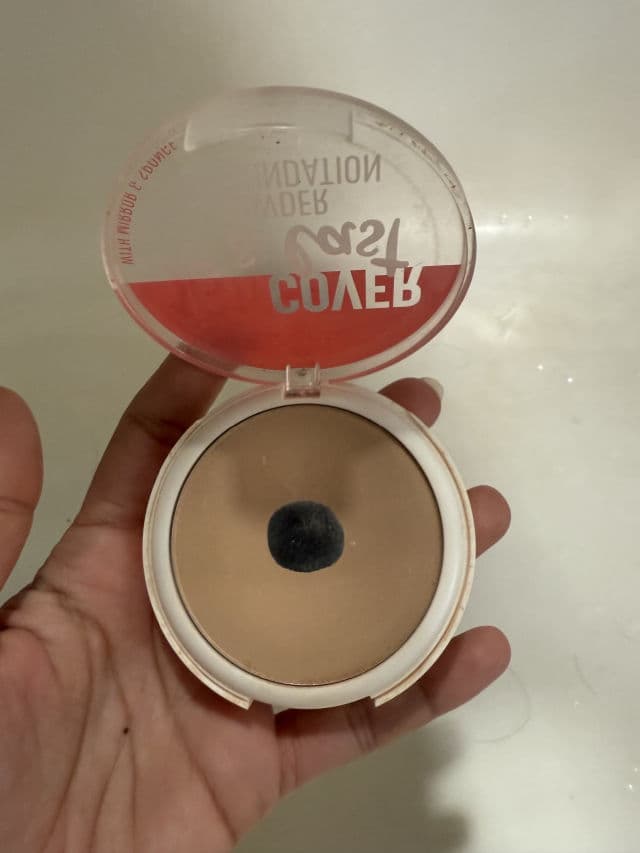 Essence 16h Cover & Last Powder Foundation review photo by Hetal