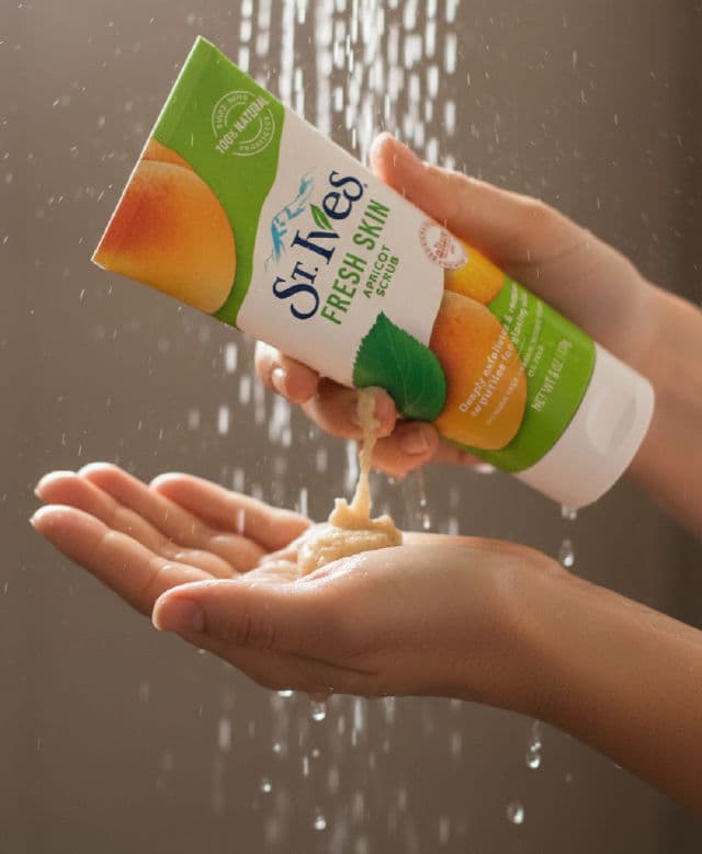 St. Ives Fresh Skin Scrub Apricot review photo by RODYAGHA