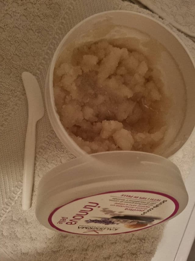 Kaloderma Scrub Corpo - Rinnova Pelle review photo by Shishou