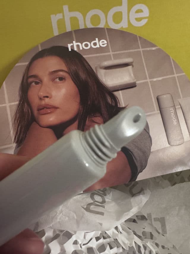 Rhode Skin Peptide Lip Treatment - Unscented review photo by myamoon1