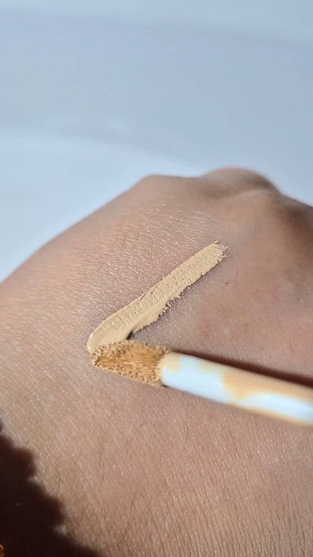 LUNA Long Lasting Tip Concealer review photo by ezatulSkincareDiary