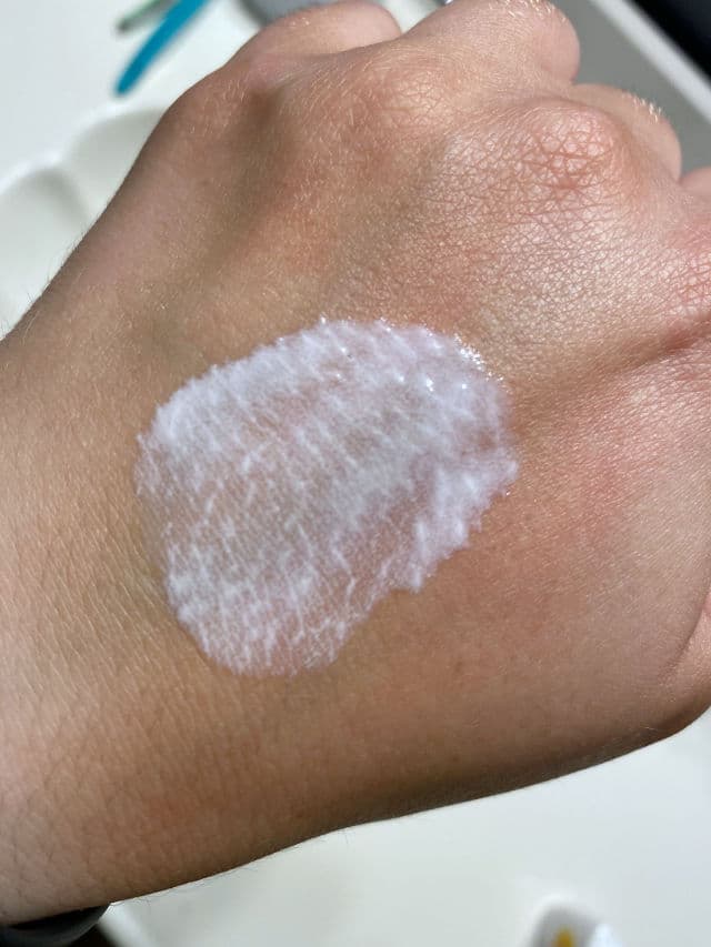 Sun Bears Strong Super Plus Sunblock SPF50+ PA++++ review photo by sugarkittymeow