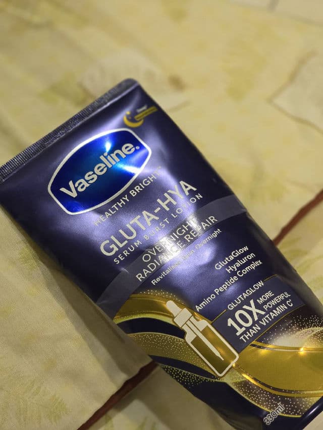 Vaseline Gluta-Hya Serum Burst Lotion Overnight Radiance Repair review photo by Ceciqueen