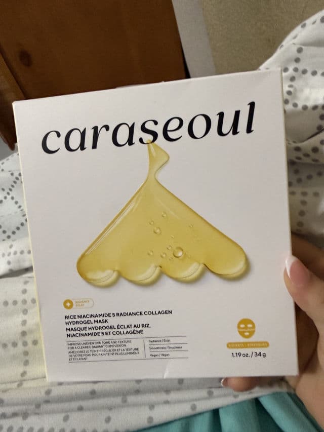 Caraseoul Rice Niacinamide 5 Radiance Collagen Hydrogel Mask review photo by Lauraarencibia