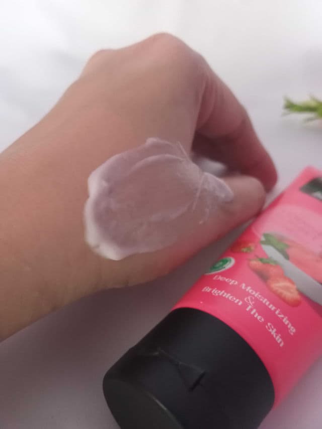 Herborist Body Butter Strawberry Sorbet review photo by deby