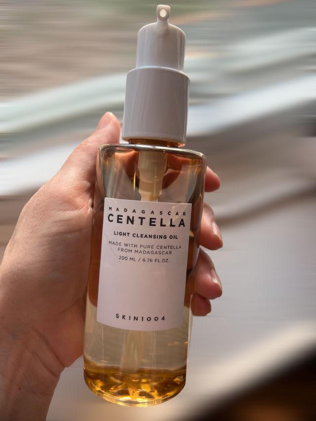 Madagascar Centella Light Cleansing Oil product review