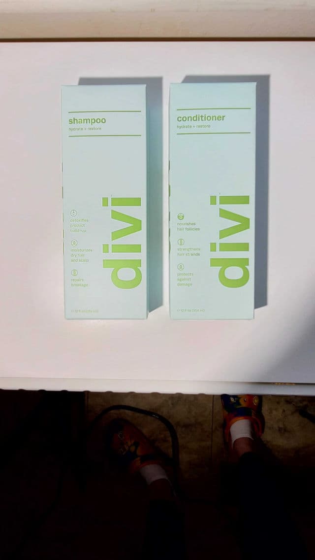 Divi Shampoo review photo by Carynhouse