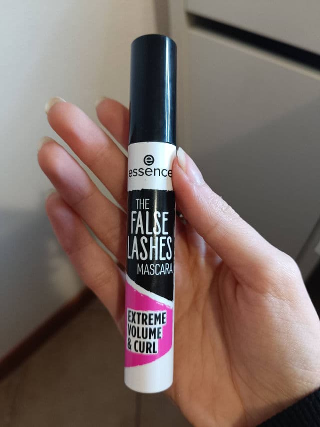 Essence The False Lashes Mascara Extreme Volume & Curl review photo by uhtsuki