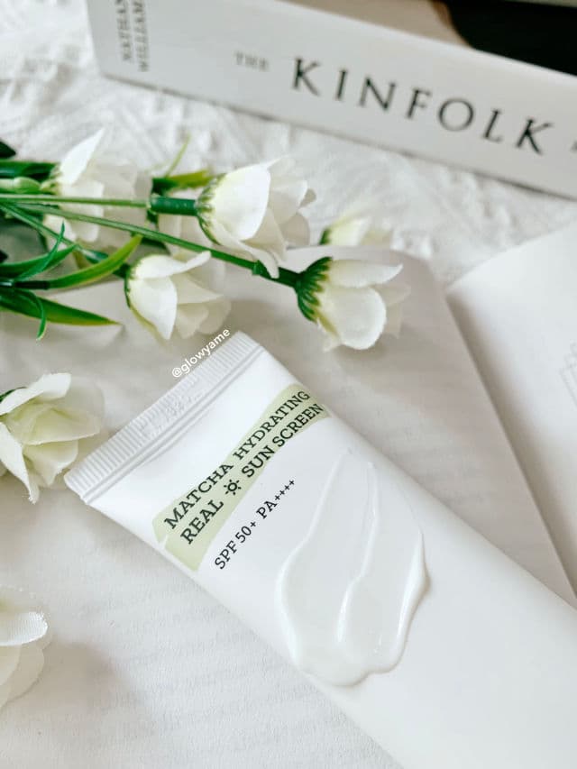 B_LAB Matcha Hydrating Real Sun Screen SPF 50+ PA++++ review photo by glowyame