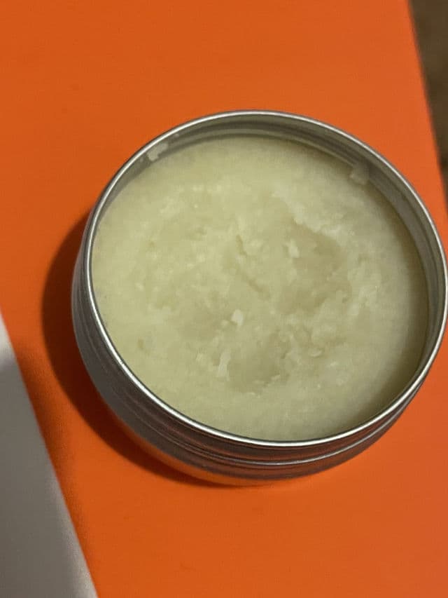 LUSH Lip Service review photo by Olive8