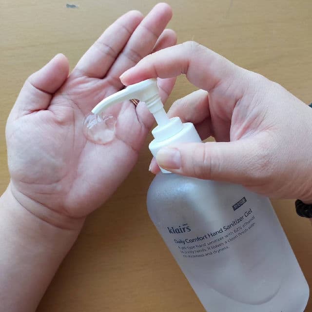 Dear, Klairs Daily Comfort Hand Sanitizer Gel review photo by Mariakhrawish