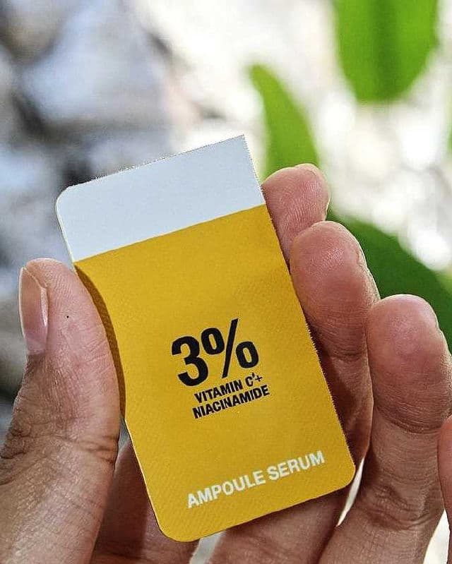 Garnier Bright Complete Vitamin C Ampoule Serum review photo by skeengeeks