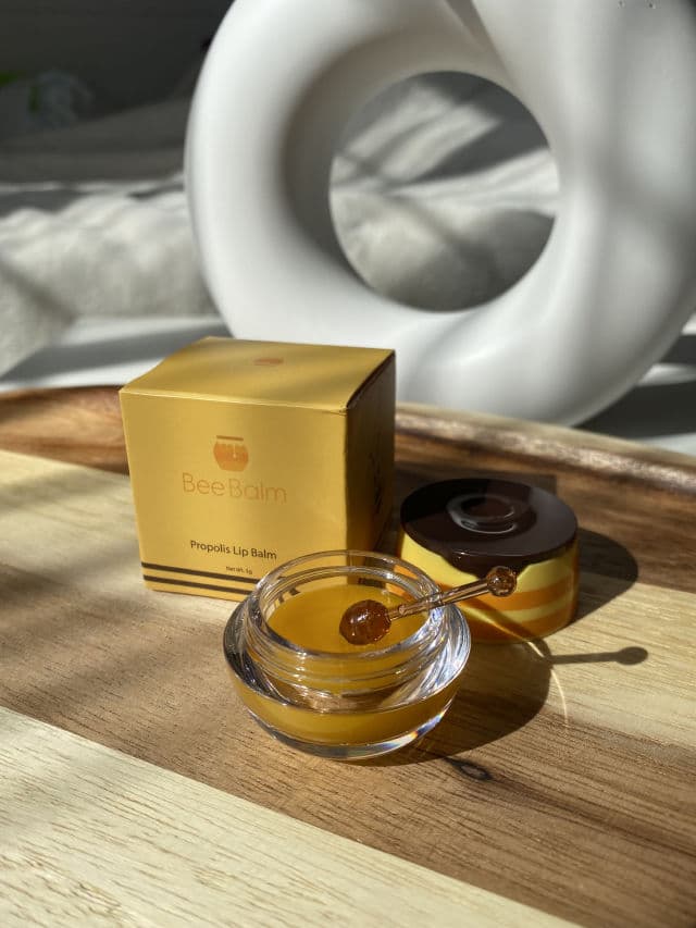 My Bee Balm Bee Balm review photo by Glowyforever