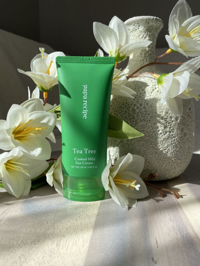 PAPA RECIPE Tea Tree Control Mild Sun Cream SPF50+/PA++++ review photo by Glowyforever