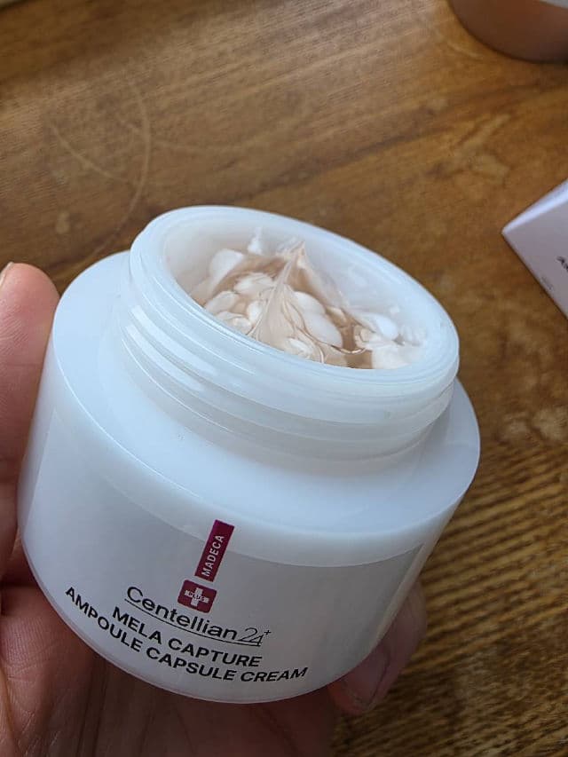 Centellian24 Mela Capture Ampoule Capsule Cream review photo by NataliaBeautyUnbox
