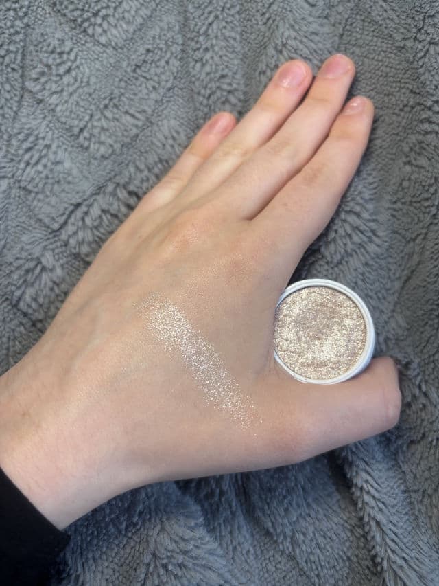 ColourPop Plume review photo by taliaby