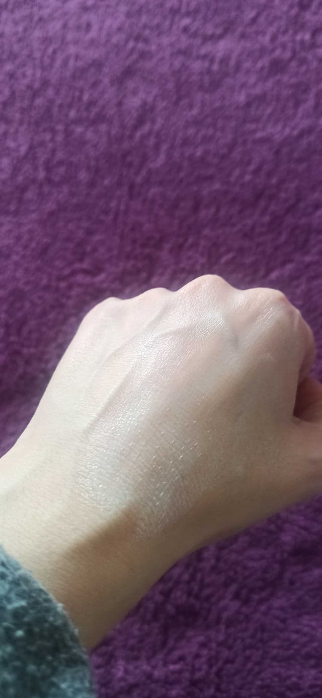 La Roche-Posay Anthelios UVMune 400 Hydratisierende Creme LSF 50+ review photo by PetitGirl