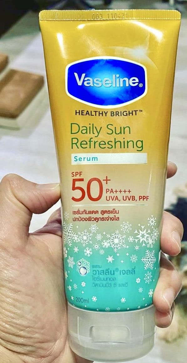 Vaseline Healthy Bright Daily Sun Refreshing SPF 50 Serum review photo by ozum