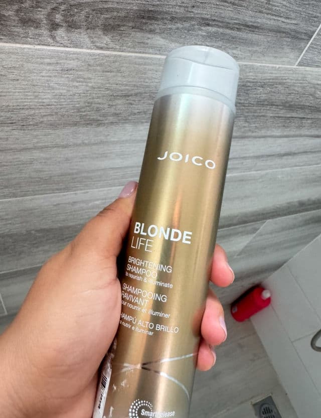 Joico Blonde Life Brightening Shampoo review photo by Yiheidyq