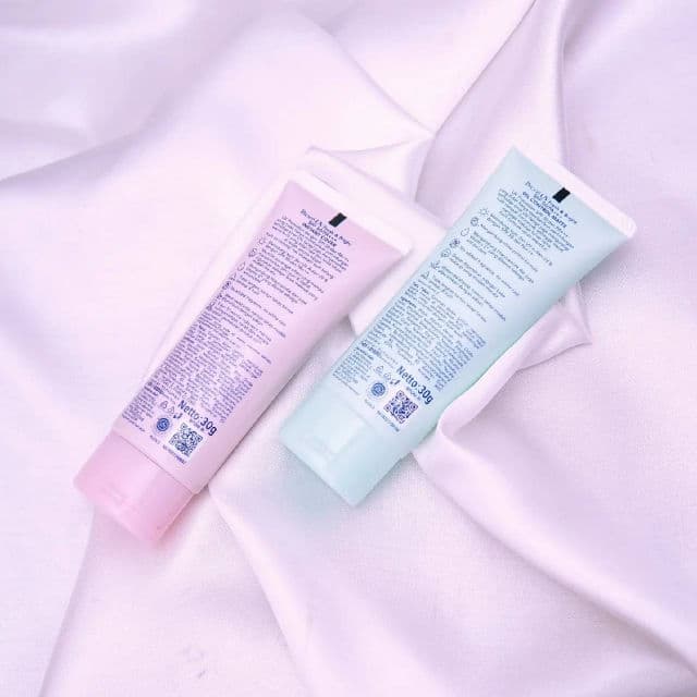 Biore UV Fresh & Bright Oil Control Matte SPF 50+ PA+++ review photo by sapphirelf