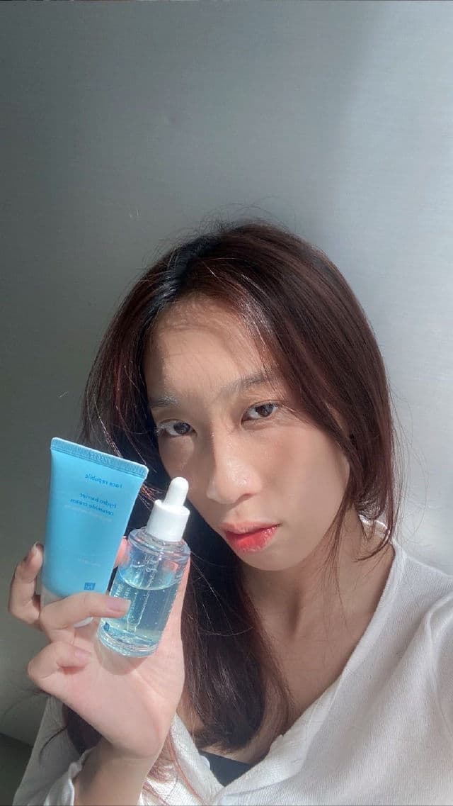 Face Republic Hydro Barrier Ceramide Cream review photo by Laoyi