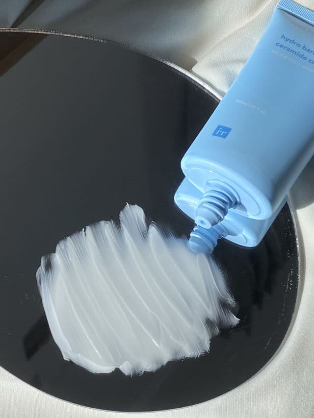 Face Republic Hydro Barrier Ceramide Cream review photo by Laoyi