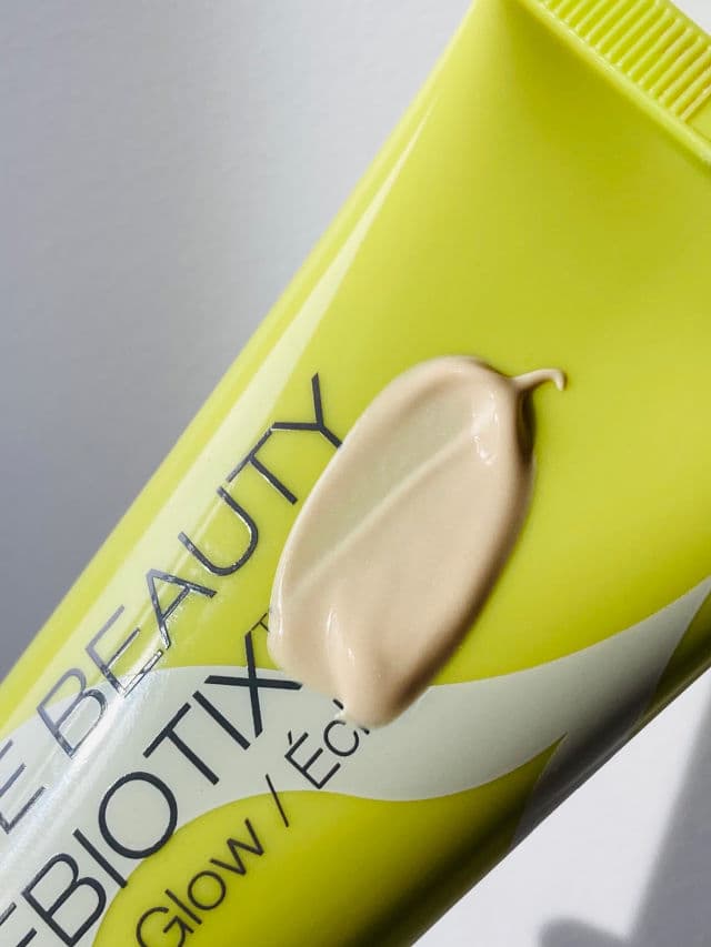 Juice Beauty Prebiotix SPF 45 Glow Daily Multi-Tasking Moisturizer review photo by Debby25