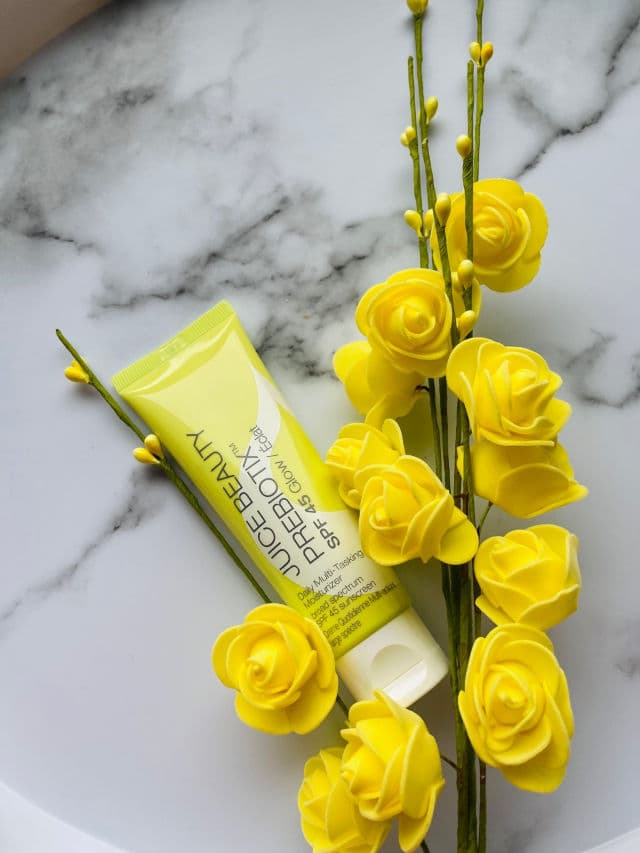 Juice Beauty Prebiotix SPF 45 Glow Daily Multi-Tasking Moisturizer review photo by Debby25