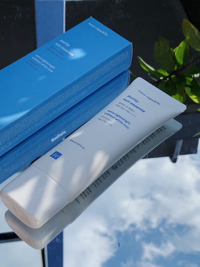 Face Republic Purity Sun Essence SPF50+ PA++++ review photo by isarangyoo